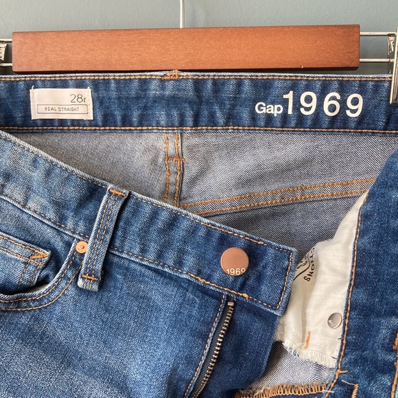 GAP Real Straight 1969 Jeans Size 28r - Picture 3 of 8